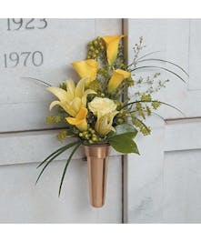 crypt vase with fresh flowers 