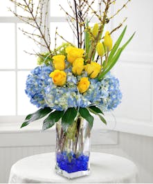 Spread the joy of springtime with this beautiful arrangement. 
